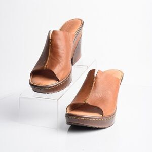 Born Womens Brown Leather Slip On Platform Heels Sandals Sz US 10 EU 42